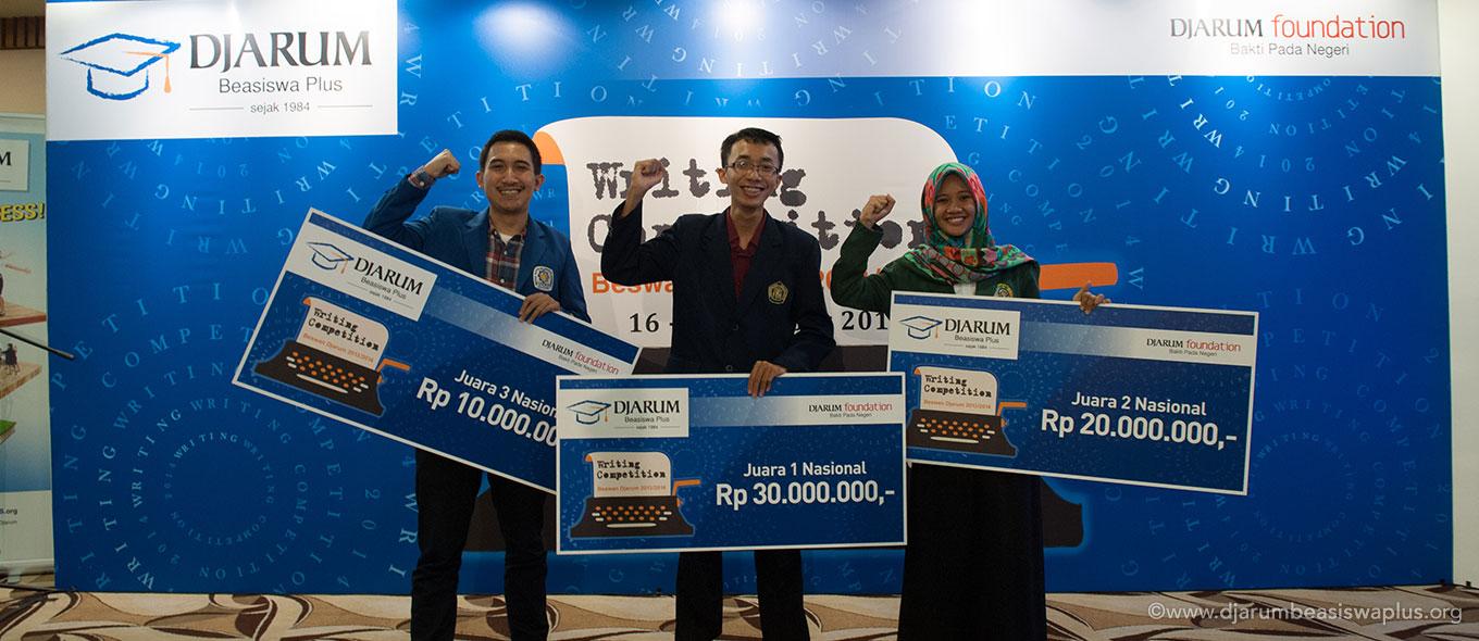 Banyak Baca dan Percaya Diri Jadi Kunci Para Pemenang Writing Competition 2014