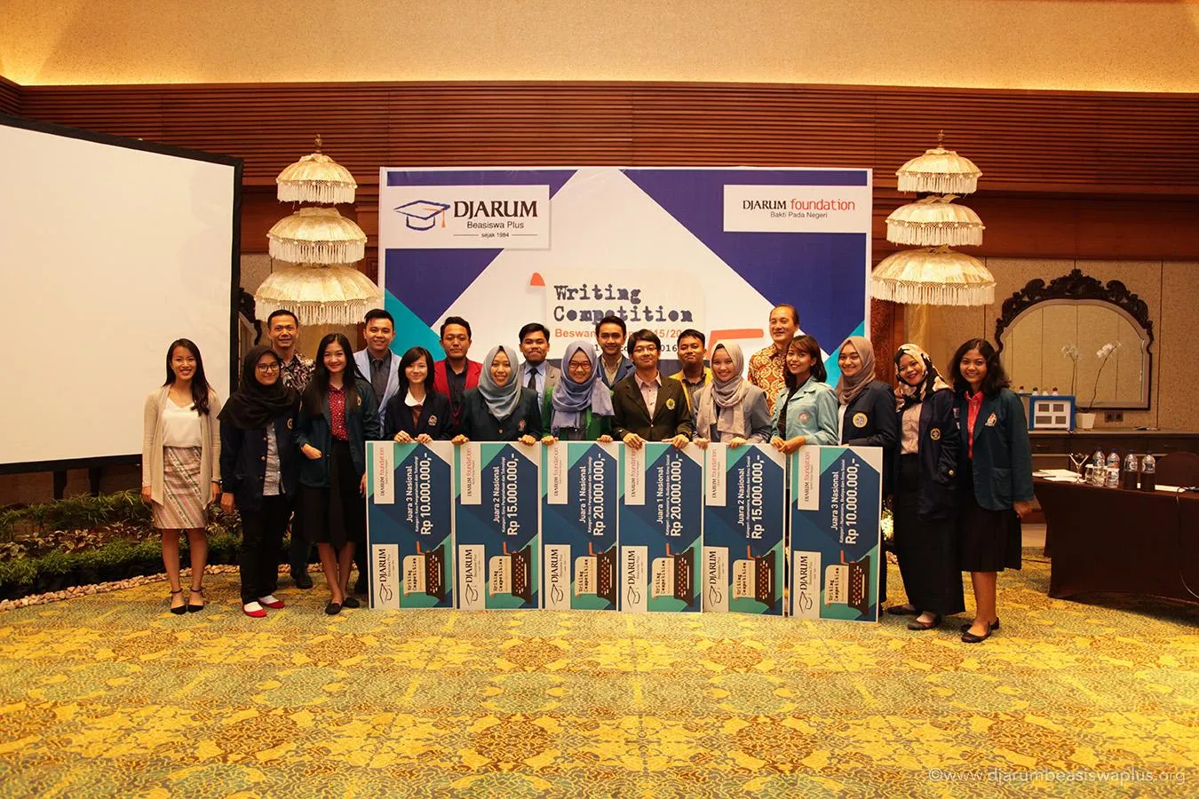 Persembahan untuk Orang Tua dan Bangsa Dari Para Pemenang Writing Competition Beswan Djarum 2015/2016