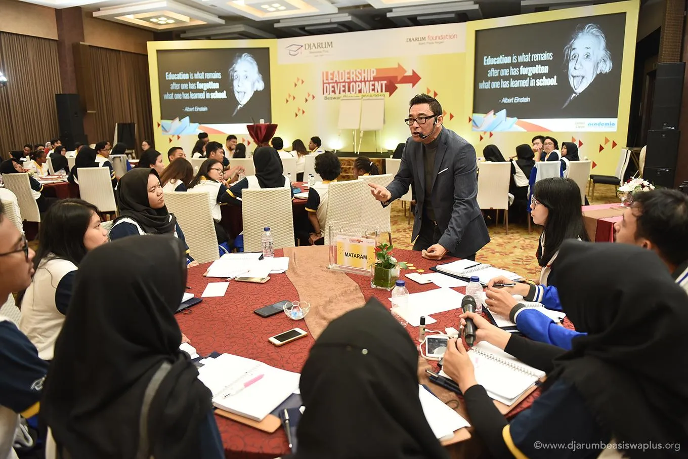 Menggerakkan Orang Lain untuk Satu Visi? Ada Triknya, Lho!